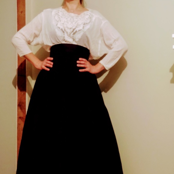 Meet your Posher, Olga - Picture 2 of 2